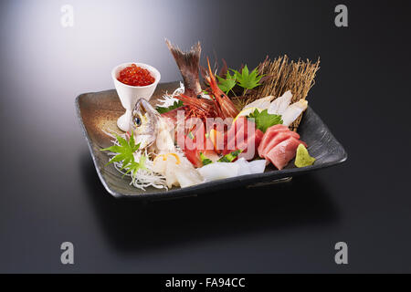 Un assortiment de plats japonais Banque D'Images