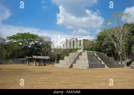 Structure 4 à la grande place du site archéologique de Copan au Honduras Banque D'Images