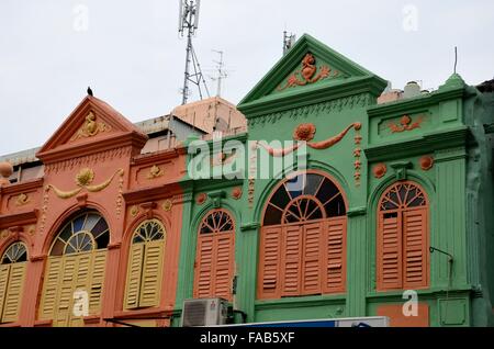 Architecture Art déco maisons colorées Peranakan Hat Yai Thaïlande Banque D'Images