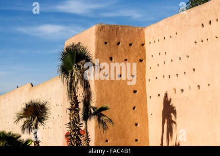 Murs de la médina de Marrakech, Maroc Banque D'Images