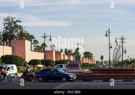 Murs de la médina de Marrakech, Maroc Banque D'Images
