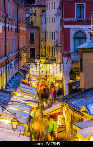 Campo San Giacomo di Rialto, Venise au crépuscule, Banque D'Images