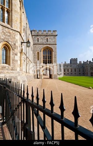 Les appartements d'État et l'entrée de l'État au château de Windsor, Berkshire, England, UK Banque D'Images