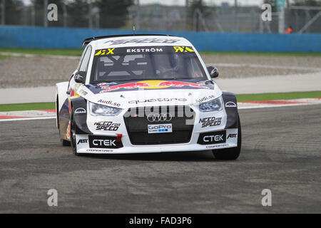 Mattias Ekstrom durs Audi S1 de l'équipe d'EKS dans du Monde FIA Rallycross Championship. Banque D'Images