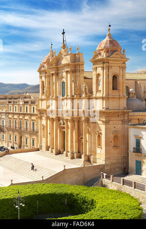 Noto - cathédrale baroque de San Nicolo, Noto, Sicile, Italie l'UNESCO Banque D'Images