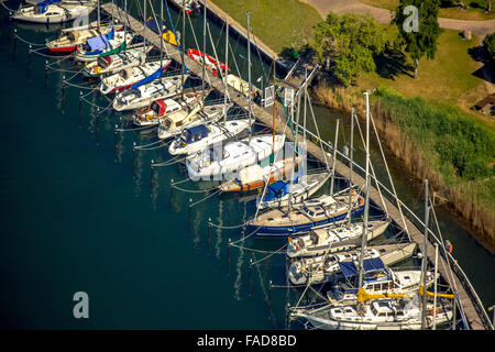 Vue aérienne, Hôtel Neustädter Segler Verein eV, Neustadt in Holstein, bateaux à voile en ligne, voile dock, mâts, club de voile, Banque D'Images