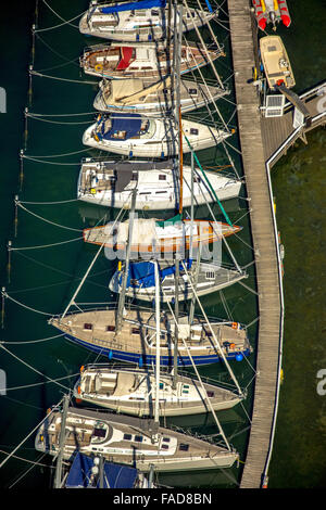 Vue aérienne, Hôtel Neustädter Segler Verein eV, Neustadt in Holstein, bateaux à voile en ligne, voile dock, mâts, club de voile, Banque D'Images