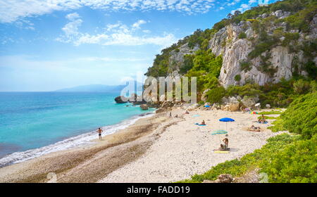 L'île de Sardaigne - plage Cala Fuili, et Gennargentu Parc national du golfe d''Orosei, Italie Banque D'Images