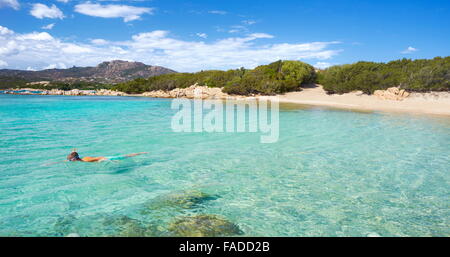 La plage de Capriccioli, Costa Smeralda, Sardaigne, île, Italie Banque D'Images