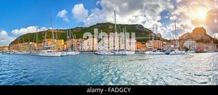 Port de Bonifacio, la côte sud de la Corse, France Banque D'Images