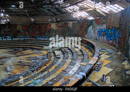 Buzludzha monument ancien siège du parti communiste, la Bulgarie Banque D'Images