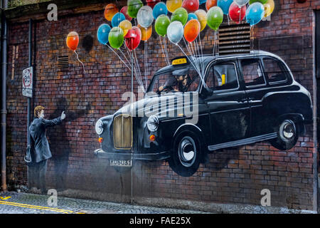 L'art mural urbain représentant un homme flagging down un taxi, Glasgow, Écosse, Royaume-Uni Banque D'Images