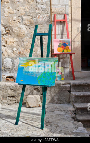 Couleur de l'eau peintures exposées à la vente dans la région de Dubrovnik, en Croatie. Banque D'Images