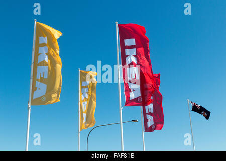 Bannières ikea et drapeau australien au magasin de meubles IKEA à Rhodes shopping centre à Sydney, Nouvelle-Galles du Sud, Australie Banque D'Images