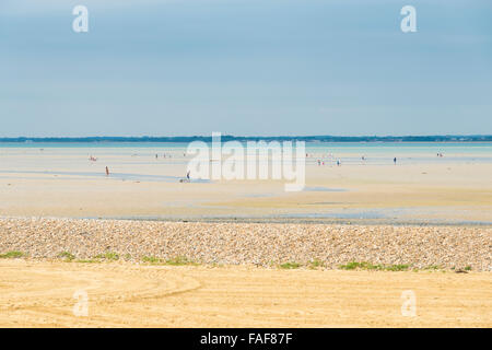 La plage de Ryde, Isle of Wight à marée basse avec une grande étendue de sable en été Banque D'Images