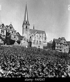 Die église paroissiale Saint Maximin dans Klotten an der Mosel, Deutschland 1930 er Jahre. L'église de Saint Maximin à Klotten sur Moselle, Allemagne 1930. Banque D'Images