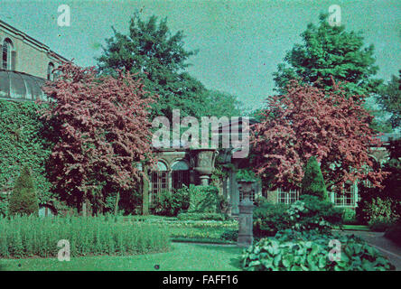 Farbaufnahme Frühe von einem Besuch in den Botanischen Gärten der Flora in Köln, Deutschland 1910er Jahre. Au début de la photographie en couleurs d'une visite, dans la flore jardins botaniques à Cologne, Allemagne 1910. Banque D'Images