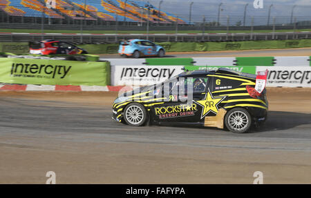 Tom Onslow Cole durs RXLites Olsbergs MSE de voiture dans l'équipe du Championnat du Monde FIA Rallycross. Banque D'Images