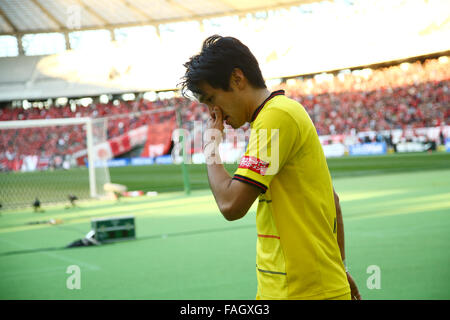 Ajinomoto Stadium, Tokyo, Japon. Dec 29, 2015. Masato Kudo (Reysol), 29 décembre 2015 - Football/soccer : Masato Kudo de Reysol ressemble déprimé après avoir perdu la 95e Coupe de l'empereur du Japon de Football demi-finale entre Urawa Red Diamonds 1-0 Kashiwa Reysol au Ajinomoto Stadium, Tokyo, Japon. Mm. Kenzaburo © Matsuoka/AFLO/Alamy Live News Banque D'Images