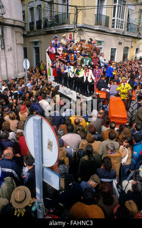 Carnaval. Défilé des chorales place Libertad.Cádiz, Andalousie, Espagne Banque D'Images