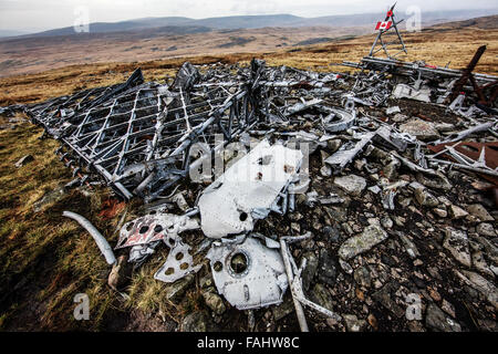 La DEUXIÈME GUERRE MONDIALE, l'épave de l'accident de la Force aérienne canadienne bombardier Wellington à MF509 Carreg Coch dans les Brecon Beacons South Wales UK Banque D'Images