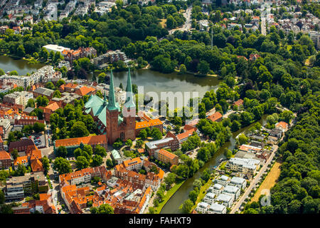 Vue aérienne, la cathédrale de Lübeck, Lübeck, Lübeck Bay, Hansestadt, Schleswig-Holstein, Allemagne, Europe, vue aérienne, les oiseaux-lunettes vue Banque D'Images