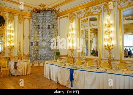 En faïence de Delft d'une salle à manger au Palais de Catherine à Tsarskoïe Selo (Pouchkine), près de Saint-Pétersbourg, Russie Banque D'Images