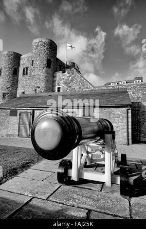 Rye château, également connu sous le nom de Tour d'Ypres, a été construit en 1249, et est situé à Rye, East Sussex, Angleterre Banque D'Images