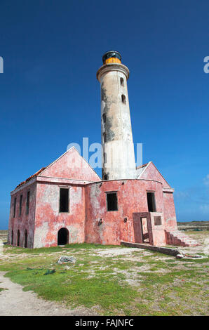 Le phare dans le milieu de Klein Curaçao, Curacao Banque D'Images