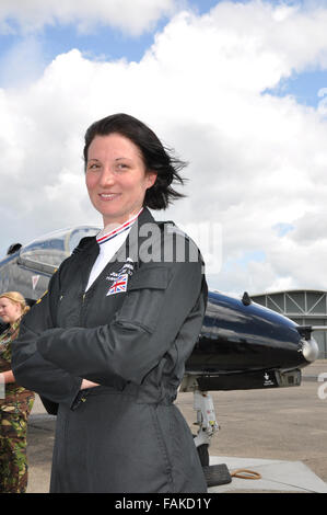 Juliette Fleming (maintenant Williams) est photographié ici quand elle a pris le rôle de la RAF's Hawk jet solo display pilote de 2011. Royal Air Force femmes Banque D'Images