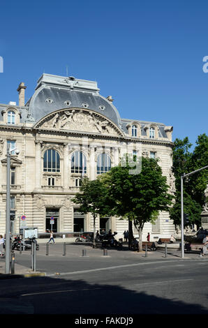 Le baroque l'Hôtel de la Caisse d'Epargne (1904) ou caisse d'épargne sur la Place Estrangin Pastré Square Marseille France Banque D'Images