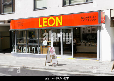 Une succursale de Leon dans Cowcross Street, Londres. Banque D'Images