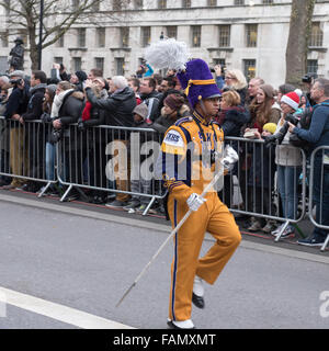 Londres, Royaume-Uni. 1er janvier 2016. Marching Cougher's Marching Band à la Parade du Nouvel An, London Crédit : Ian Davidson/Alamy Live News Banque D'Images