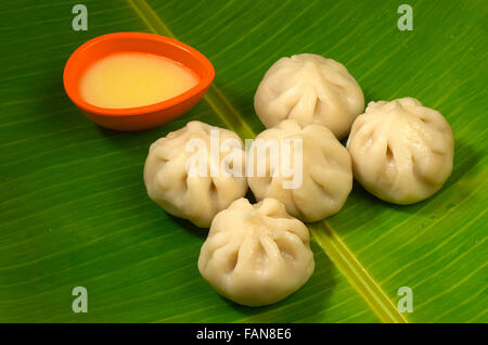 Modak, un typique doux maharashtrian, Pune, Maharashtra, Inde Banque D'Images