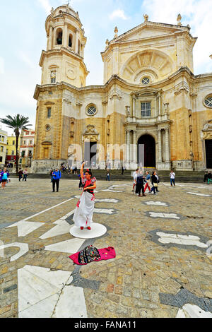 La Cathédrale de Cadix Espagne et flamenco dancer Banque D'Images