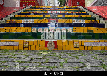 Le célèbre escalier Selarón Escadaria à Rio de Janeiro. Banque D'Images