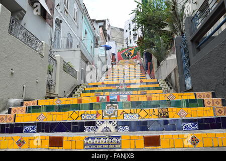 Le célèbre escalier Selarón Escadaria à Rio de Janeiro. Banque D'Images