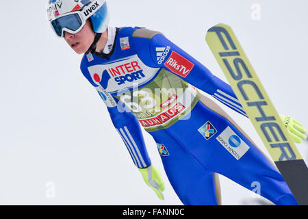 Innsbruck, Autriche. 09Th Jan, 2016. Johann Andre Forfang de Norvège s'élance dans l'air durant la qualification de la troisième phase du Four Hills ski compétition de sauts à Innsbruck, Autriche, 02 janvier 2016. Photo : DANIEL KARMANN/dpa/Alamy Live News Banque D'Images