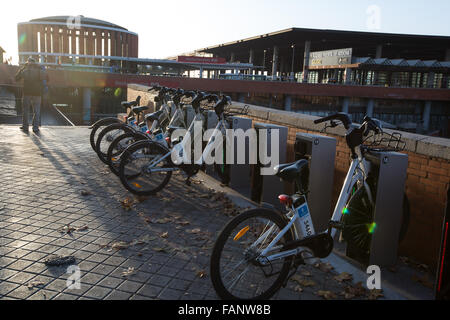 Location de vélos, à Atocha, Madrid, Espagne. Banque D'Images