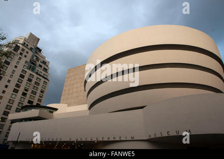 NEW YORK Solomon R. Guggenheim Museum. 1071 5e Avenue et 89e Rue. Téléphone 212-423-3500. (Sun-Wed 10H : 45h00 / Ven 10h-5 : Banque D'Images