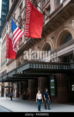 Carnegie Hall de Manhattan à New York. Carnegie hall sur l'angle de West 57th Street et 7th avenue new york city new york USA. Banque D'Images