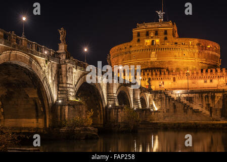 Rome, Italie : le Mausolée d'Hadrien ou château de Saint Ange Banque D'Images