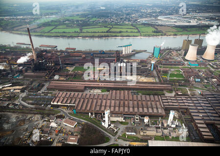 Vue aérienne, steelworks HKM am Rhein, aciéries, Krupp-Mannesmann Huckingen, fumeurs, cheminées industrielles, de la cokéfaction, paysage Banque D'Images