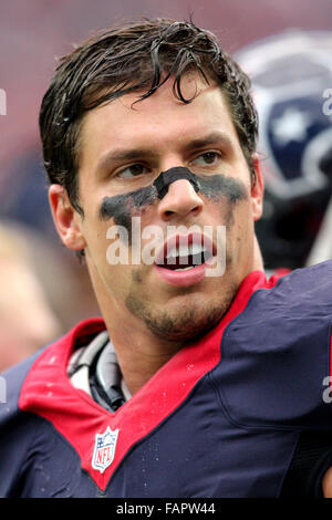 Houston, TX, USA. 06Th Jan, 2016. Un gros plan de l'intérieur des Houston Texans de secondeur Brian Cushing (56) sur la ligne de côté pendant la saison régulière de la NFL entre le jeu et le Houston Texans Jacksonville Jaguars de NRG Stadium à Houston, TX. Image Crédit : Erik Williams/Cal Sport Media/Alamy Live News Banque D'Images