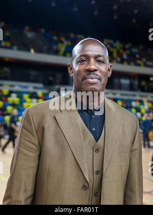 Londres, Royaume-Uni. 3e janvier 2016. L'entraîneur-chef des Lions Londres Nigel Lloyd est heureux de la victoire après la London Lions contre Plymouth Raiders jeu BBL à l'Arène de cuivre dans le parc olympique. Les Lions 86-84 London win Crédit : Imageplotter/Alamy Live News Banque D'Images