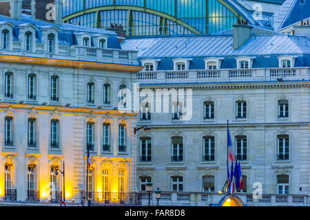 Musée d'Orsay, au crépuscule, Paris Banque D'Images