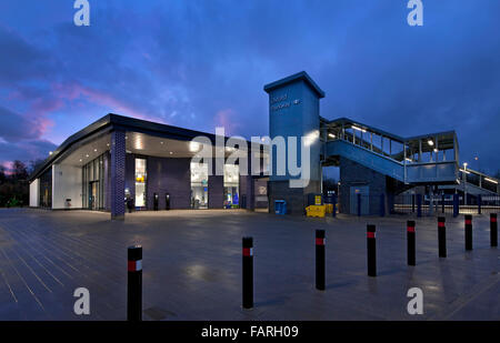 New Oxford Street Railway Station de nuit sur la ligne de Chiltern à Marylebone Londres Banque D'Images