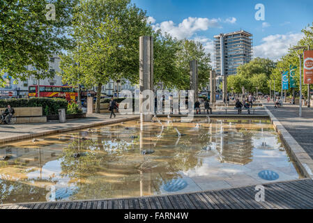 Center Promenade dans la zone Port flottant de Bristol, Somerset, England, United Kingdom Banque D'Images
