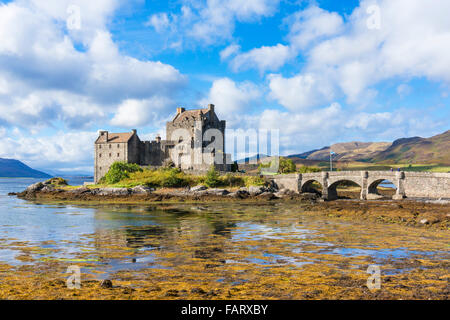 Le Château d'Eilean Donan sur les rives du Loch Duich Ross et Cromarty Western Highlands of Scotland UK GB EU Europe Banque D'Images