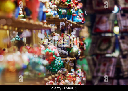 Vitrine de la rue de Strasbourg et décoration avant Noël, préparer pour les vacances Banque D'Images